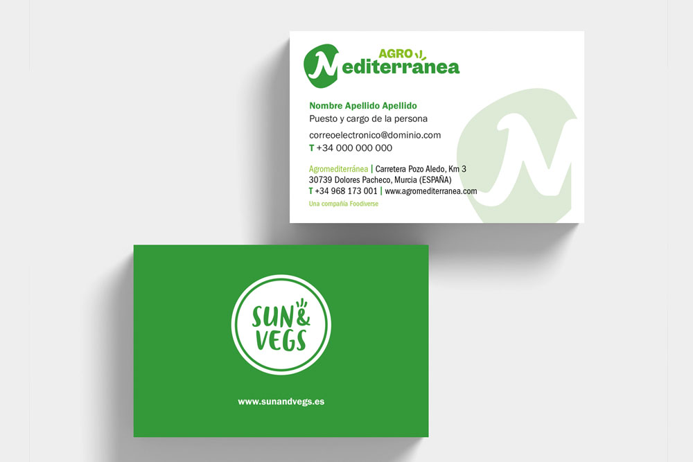 Disseny Identitat corporativa. Marca aplicacions papereria, retolació comercial, elements publicitaris. Verdifresh-marca-grup Foodiverse_Gisela Almerich comunicacio grafica